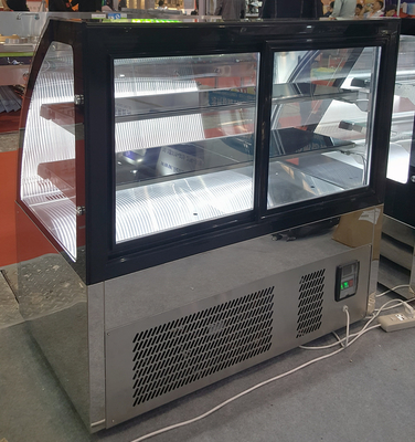 Üçlü Camlı Ön Camlı Plug-In Pasta Teşhir Vitrin Soğutucu